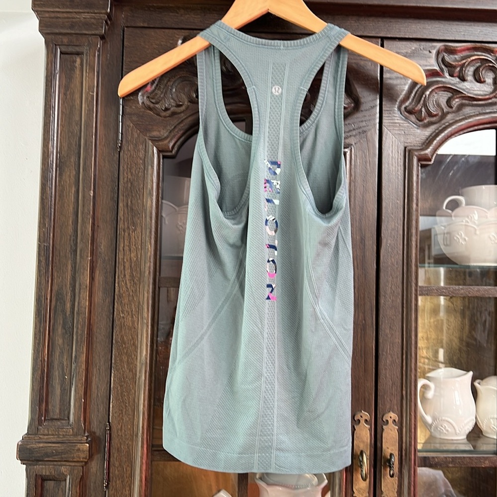 Lululemon Pelotón Tank Top